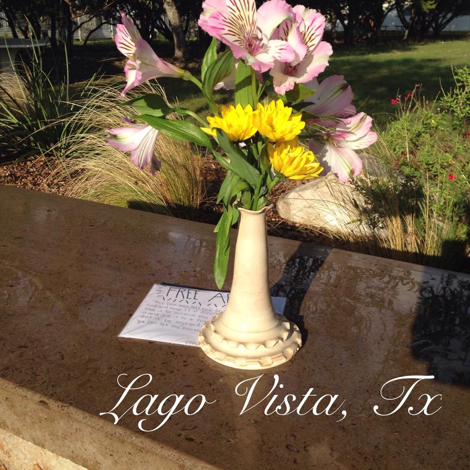 Lago Vista Vase